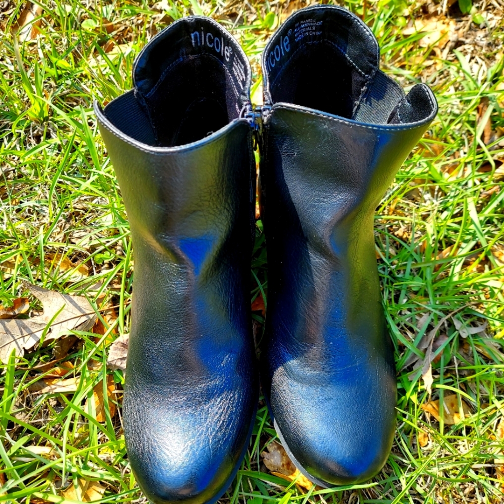 Nicole 7m Nanise ladies boots/ heels,zipper,strap
